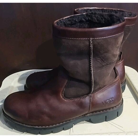 UGG Australia Brown Leather / Suede sheepskin Shearling Lined Boots 5485 Men's 9 - Picture 2 of 10